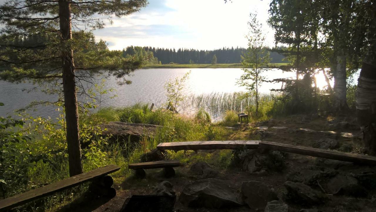 Hotel Pirttiniemen Lomakylae Muurasjärvi Exterior foto