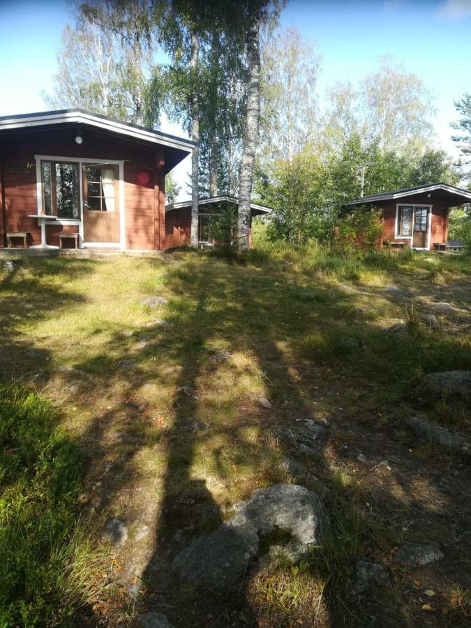 Hotel Pirttiniemen Lomakylae Muurasjärvi Exterior foto